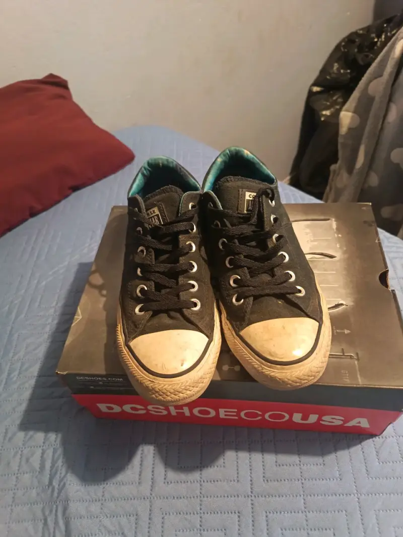 Zapatillas Converse negras usadas - 2