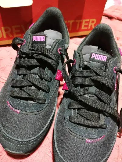 Zapatillas deportivas negras Puma - miniatura 1