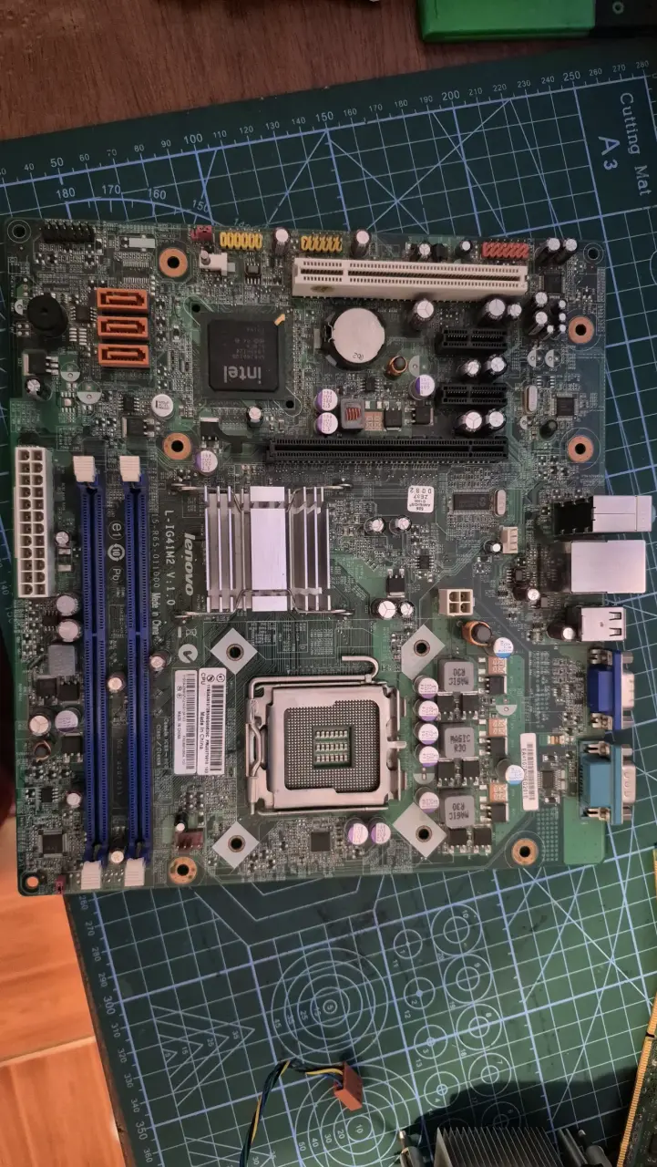 Placa base Lenovo L-IG41M2 V:1.0, - 1