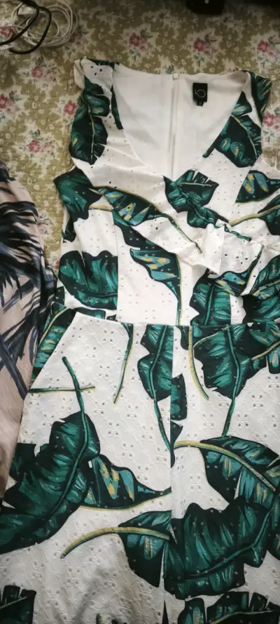 Enterito o estampado hojas verde - miniatura 1