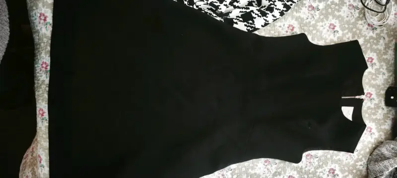 Vestido negro elegante - 5