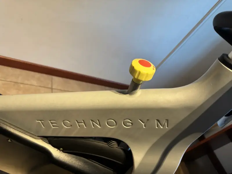 Bicicleta Spinning Technogym - 3