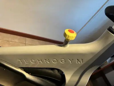 Bicicleta Spinning Technogym - miniatura 3