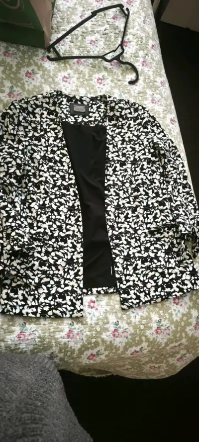 Blazer  estampado floral negro - miniatura 3