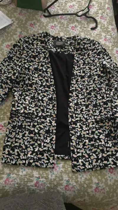 Blazer  estampado floral negro - miniatura 4