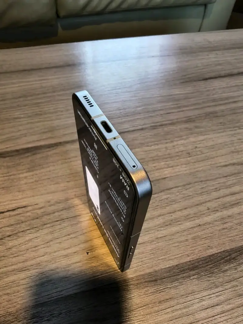 Nothing Phone 2 12/256 - 4