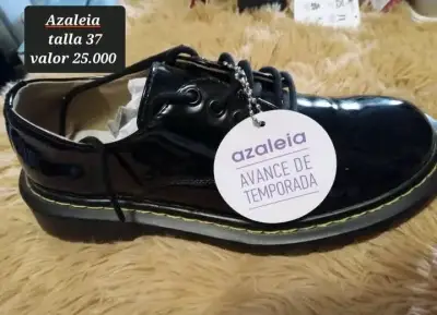 Zapatos negros 37 y botin cafe 39 y 40 Azaleia t - miniatura 1