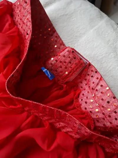 Falda roja de baile - miniatura 3