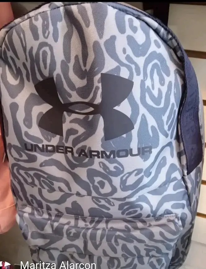 Mochila Under Armour estampada nueva