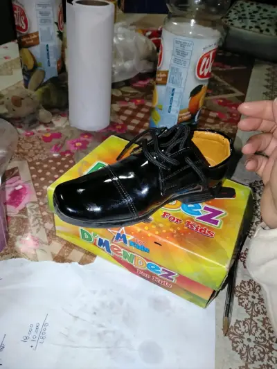 Zapatos elegantes negros - miniatura 2