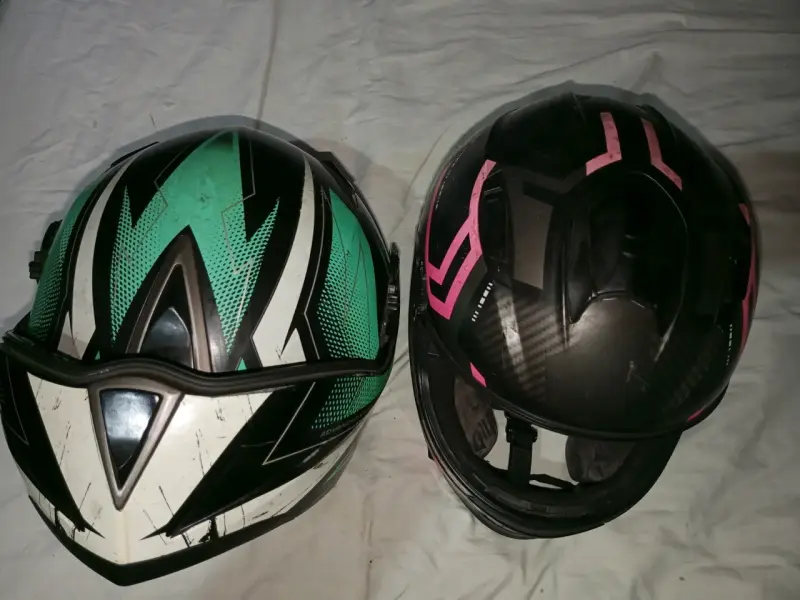 Casco moto bicolor seguridad
