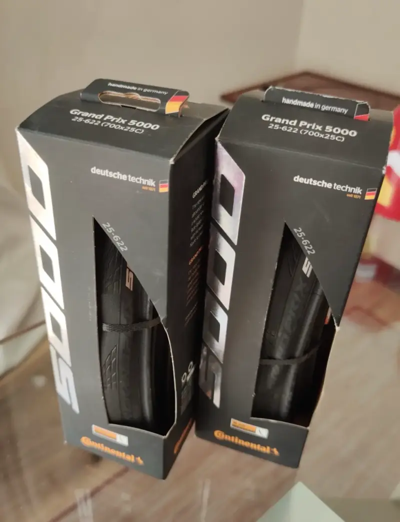 Neumáticos Continental Grand Prix 5000