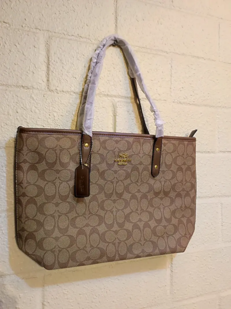 Bolso grande marrón Coach - 1