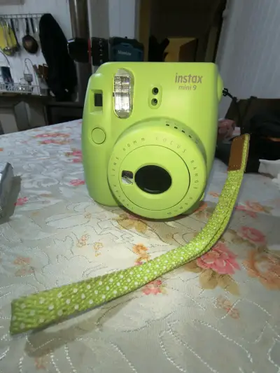 Cámara Fujifilm Instax Mini 9 verde - miniatura 3