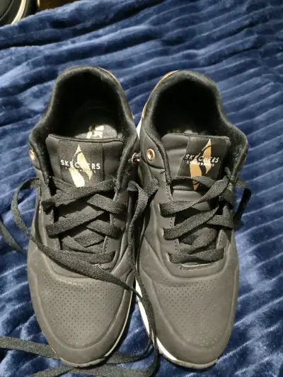 Zapatillas Skechers negras - miniatura 1