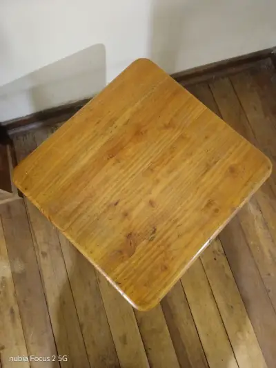 Mesa de madera rústica - miniatura 3