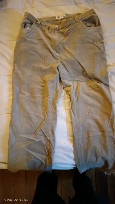 Pantalones Leviva color beige - miniatura 2