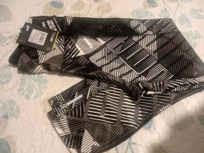 Calza  deportiva  estampado negro mujer talla S - miniatura 1