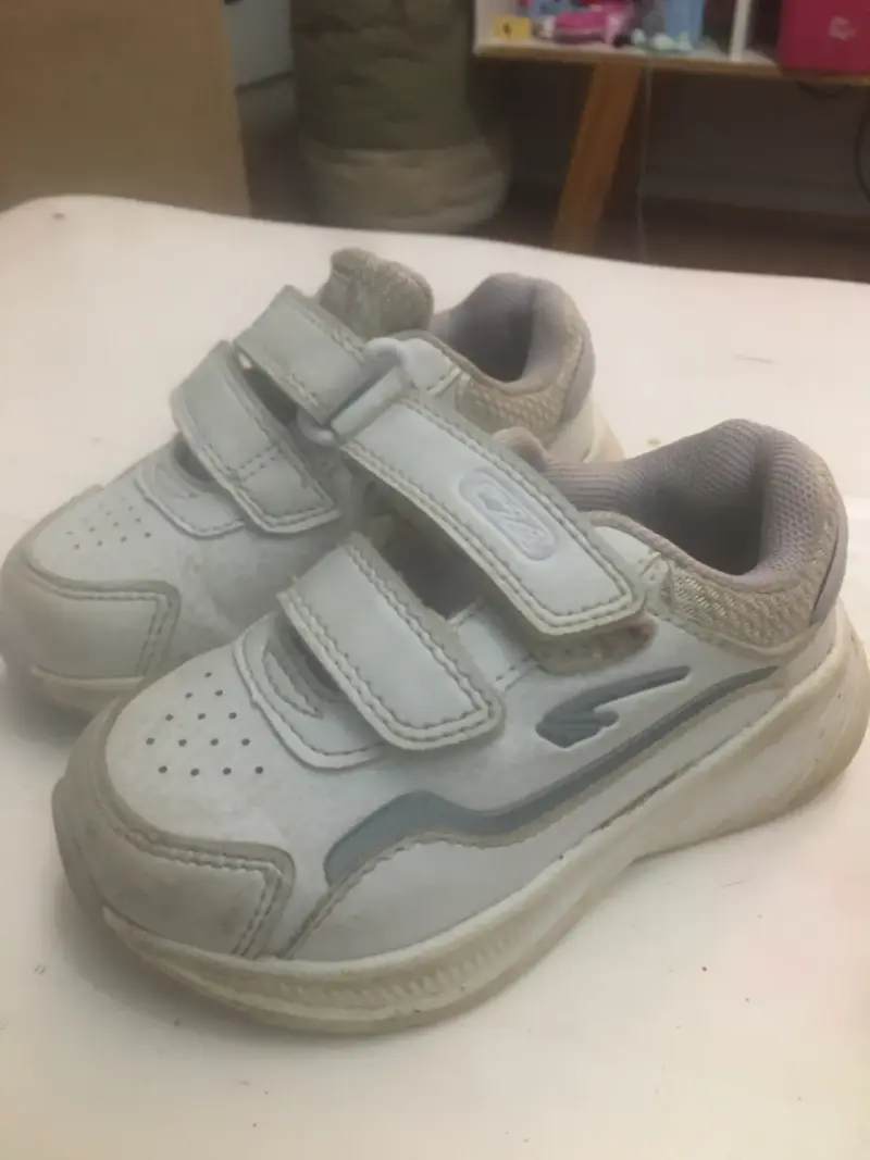Ropa y zapatos de niña - 3