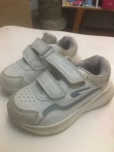 Ropa y zapatos de niña - miniatura 3