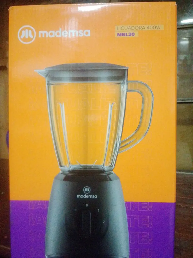 Licuadora Mademsa 400W