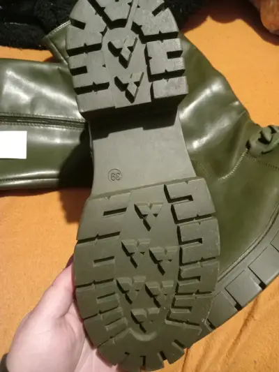Botas largas verdes de cuero - miniatura 2