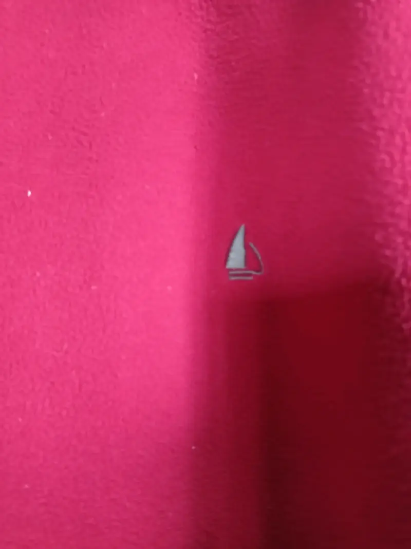 Polerón rojo con cuello gris - 2