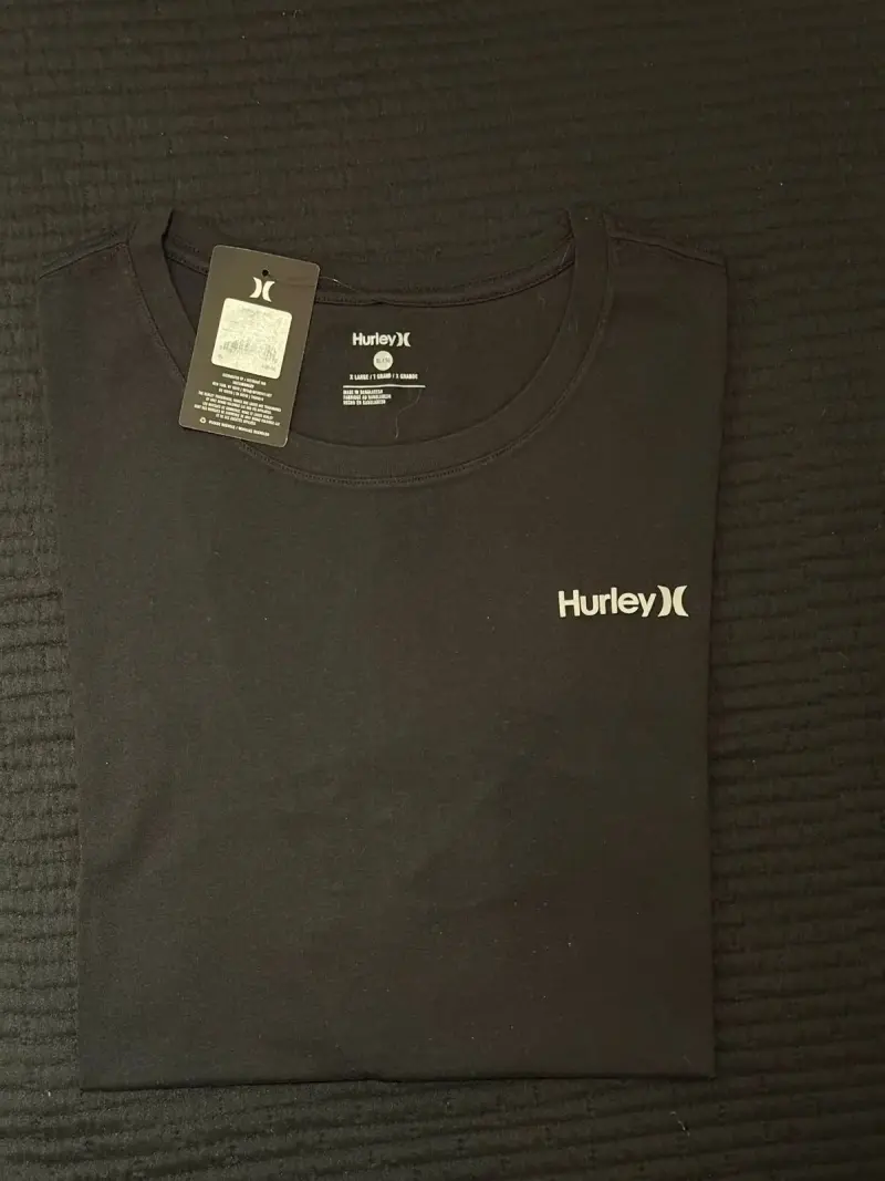 Polera negra Hurley nueva - 4