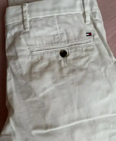 Pantalones blancos Tommy Hilfiger - miniatura 1