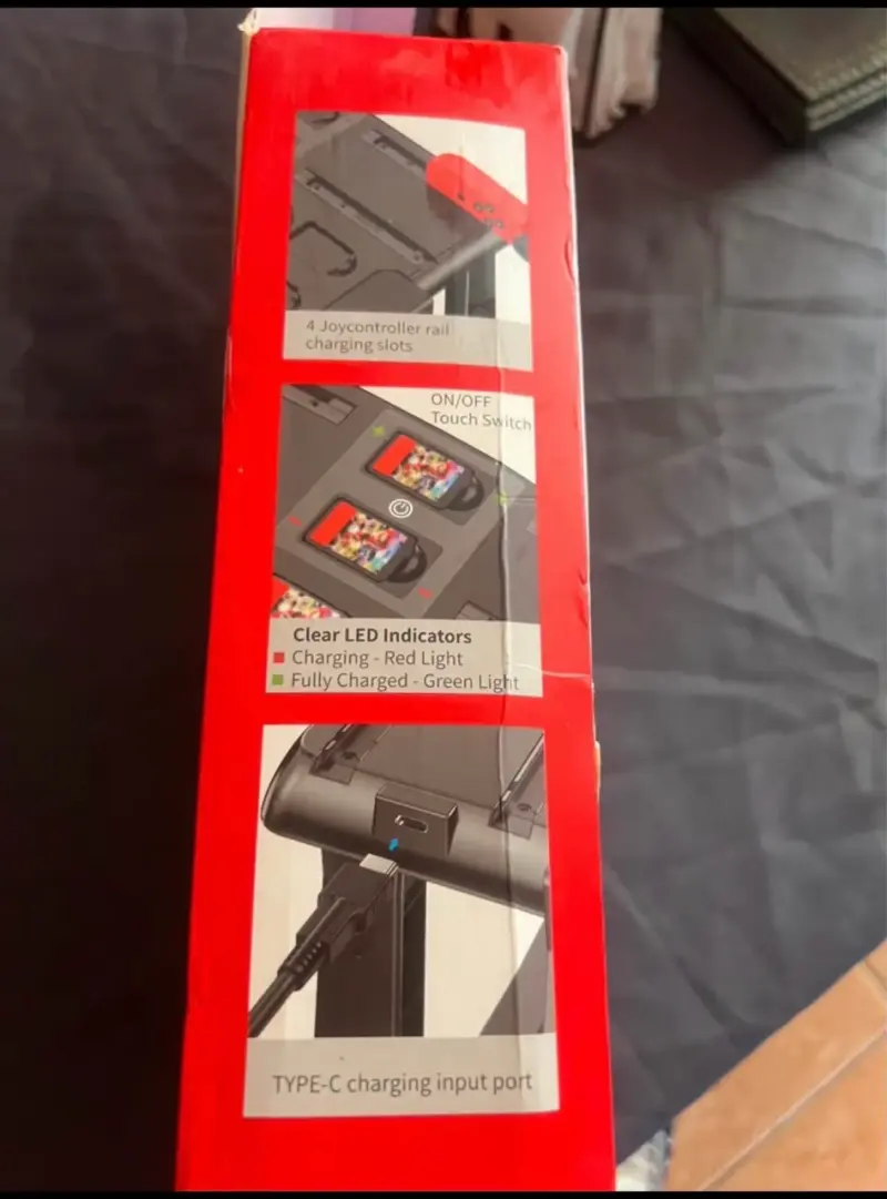 Cargador y soporte para mandos Switch - 4