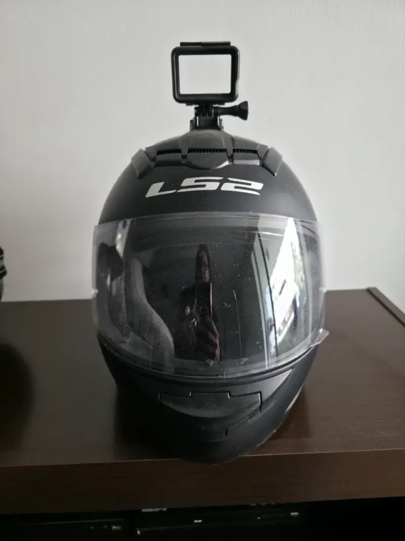 Casco LS2 con soporte para GoPro