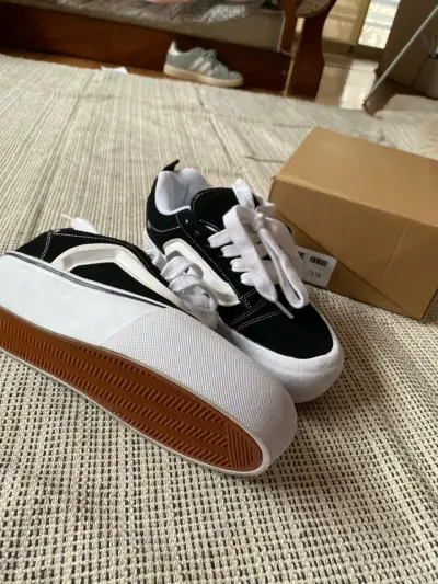 Zapatillas negras - miniatura 2