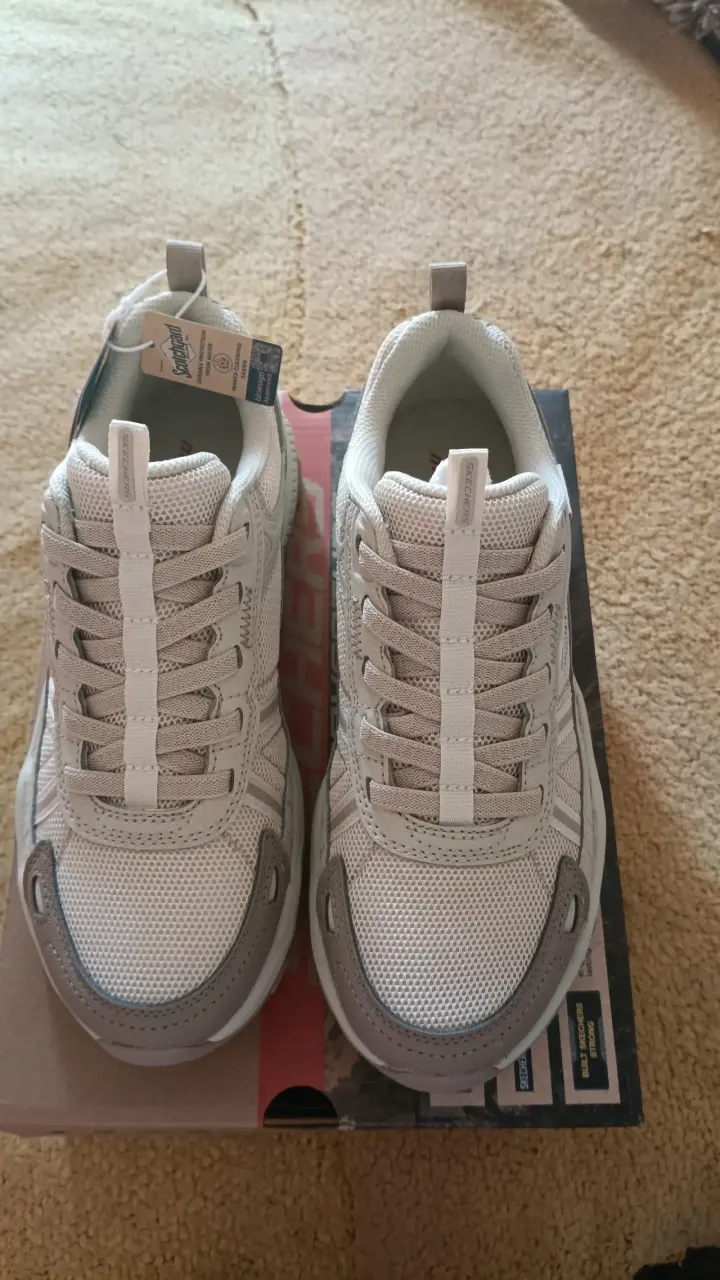 Zapatillas Skechers nuevas - 2