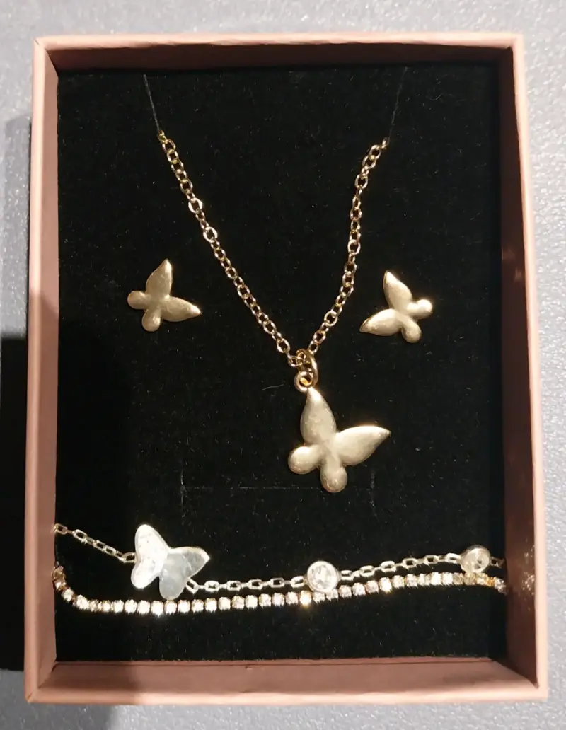 Conjunto Mariposas Doradas - Muy Poco Uso - 1