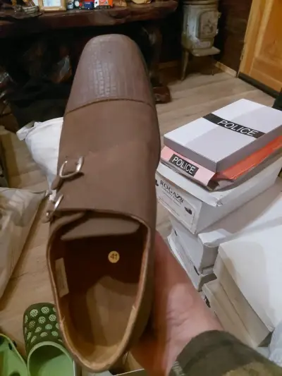 Zapatos de vestir marrones - miniatura 3