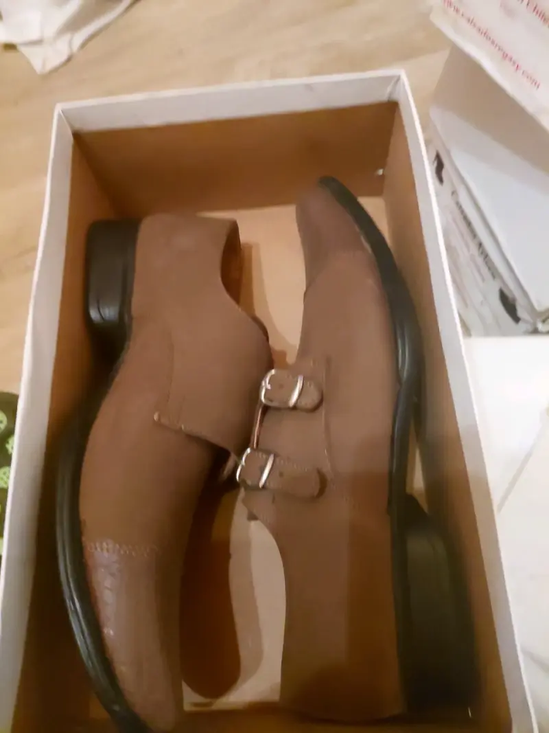 Zapatos formales marrones - 1