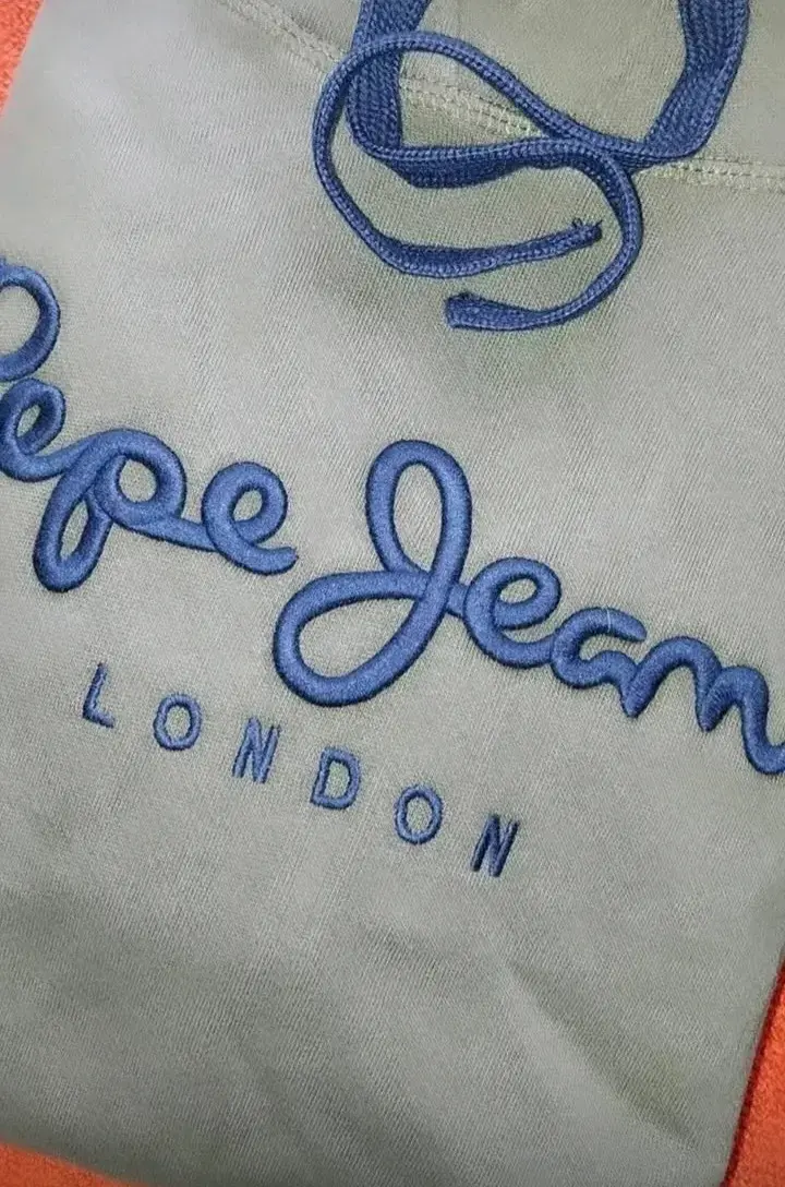 Polerón Pepe Jeans gris con capucha - 2