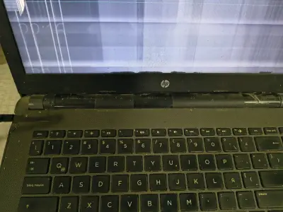 Laptop HP pantalla rota para repuesto - miniatura 2
