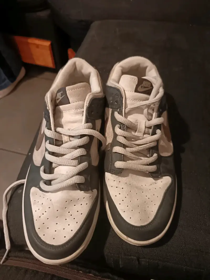 Zapatillas Nike gris y blanco - 3