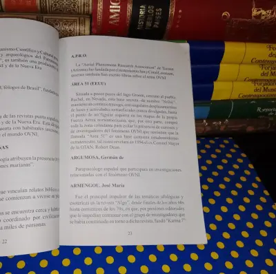 Enciclopedia Ovni  - Sara Cavallé - miniatura 3