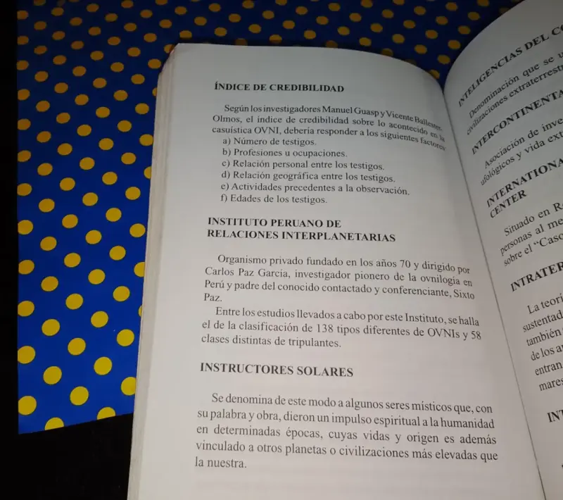 Enciclopedia Ovni  - Sara Cavallé - 4