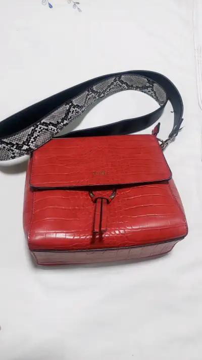 Cartera roja piel sintética - miniatura 2