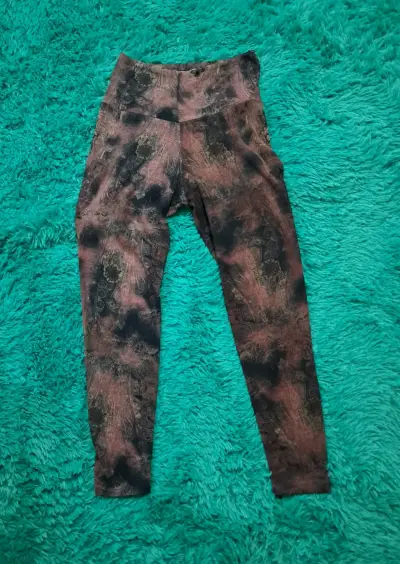 Leggings oscuros estampados - miniatura 1