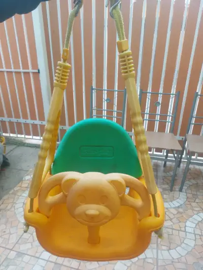 Columpio infantil amarillo - miniatura 3