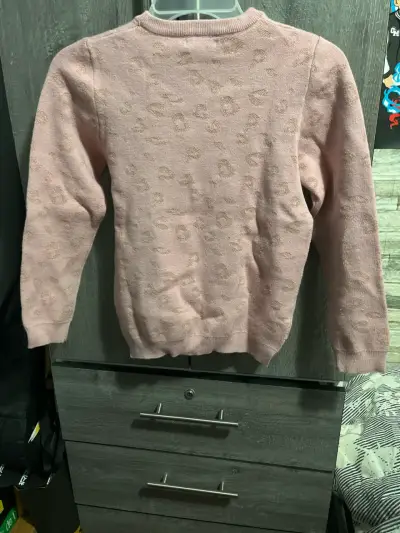 Suéter rosado con patrón - miniatura 2