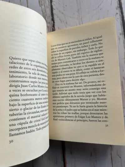 'Navidad y Matanza' de Carlos Labbé - miniatura 6