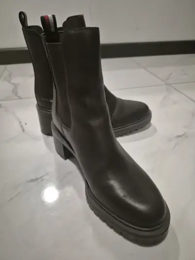 Botines negros estilo Chelsea - miniatura 1
