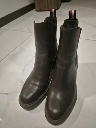 Botines negros estilo Chelsea - miniatura 4