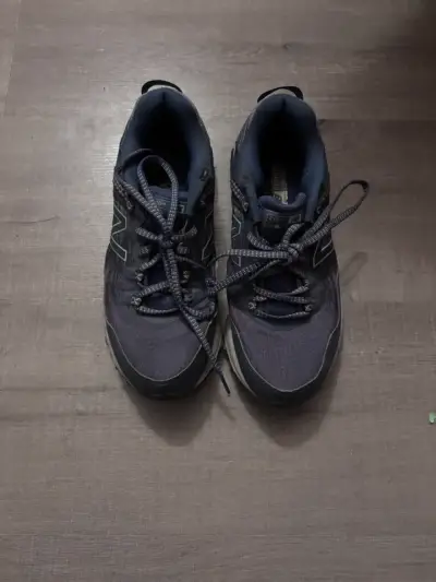 Zapatillas deportivas de trekking - miniatura 1