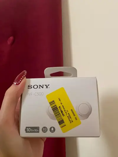 Auriculares Sony WF-C500 nuevos - miniatura 1